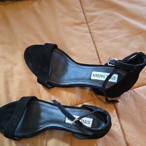 Steve Madden Elegant Black Heels